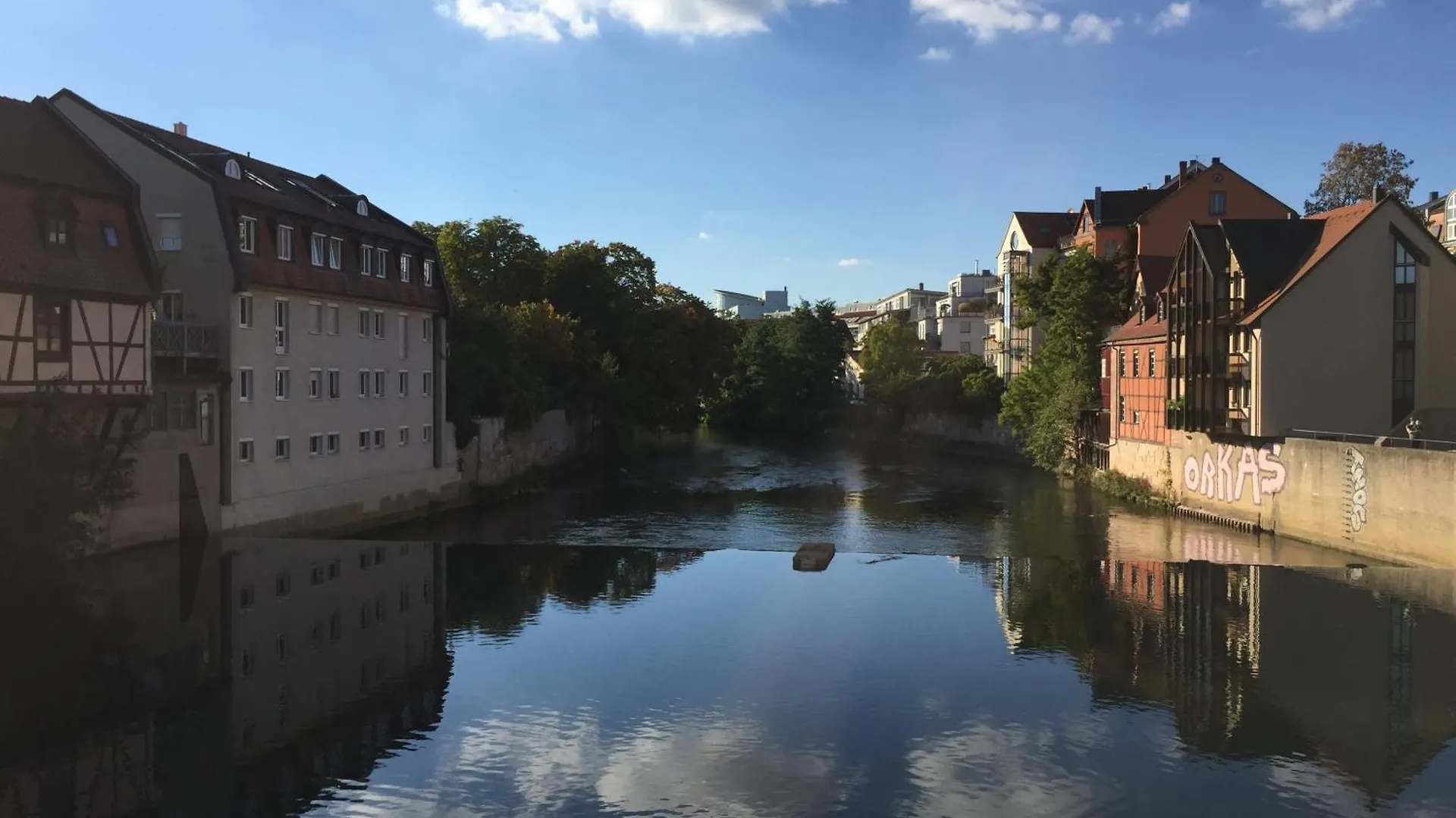 Cosy Castle Appartment Nuernberg - Charmanter Souterrain Altbau 0*, Nuremberg Germany