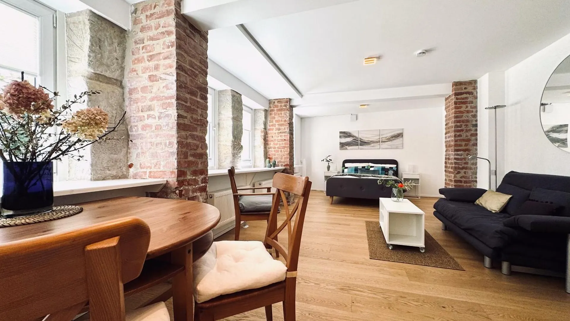 Cosy Castle Appartment Nuernberg - Charmanter Souterrain Altbau 0*, Nuremberg